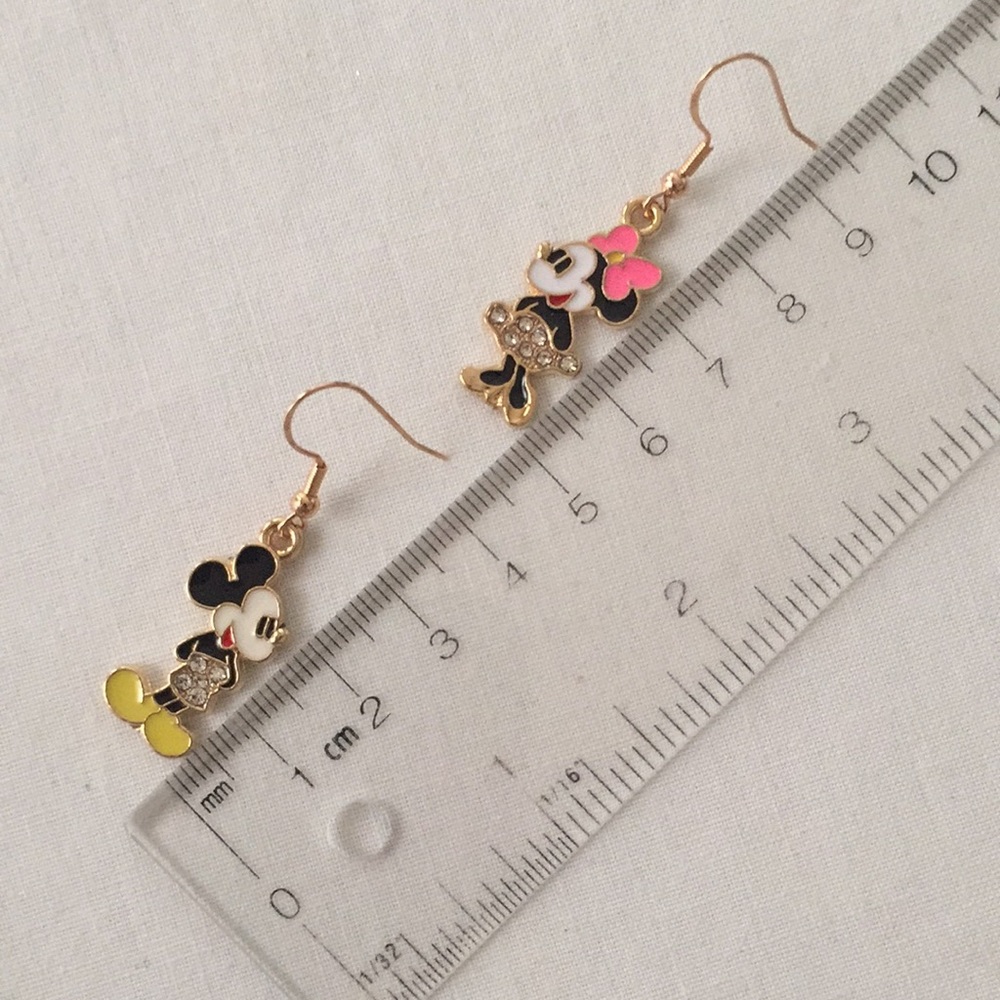 🍏50% OFF/3+...Mickey and Minnie Dangle Earrings. - Picture 5 of 7